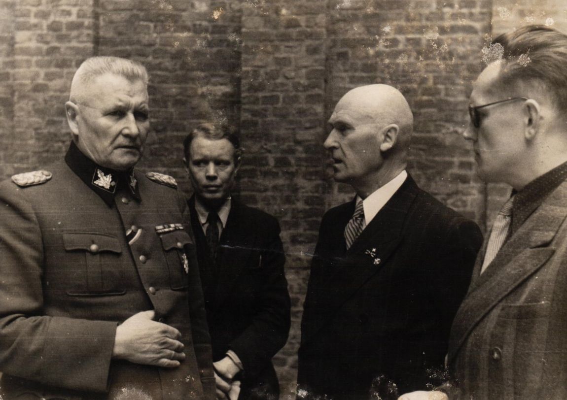 No kreisās pirmais ģenerālis Rūdolfs Bangerskis